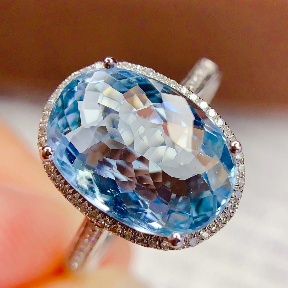 14k Gold 5.65 Ct Natural Aquamarine & Diamond Ring - 3
