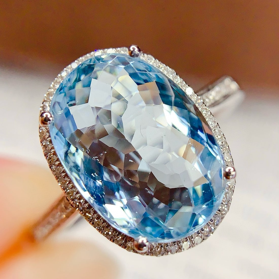 14k Gold 5.65 Ct Natural Aquamarine & Diamond Ring - 5