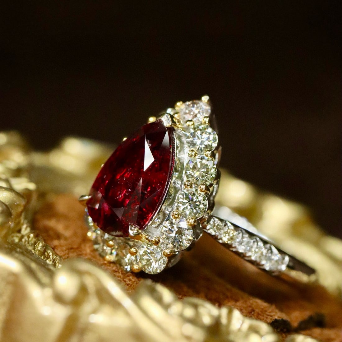 14k Gold 2.95 Ctw Natural Ruby & Diamond Ring - 4