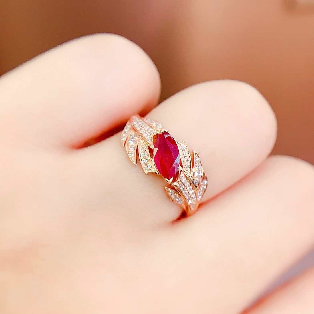 14k Gold 0.85 Ct Vivid Red Natural Ruby & Diamond Ring - 3