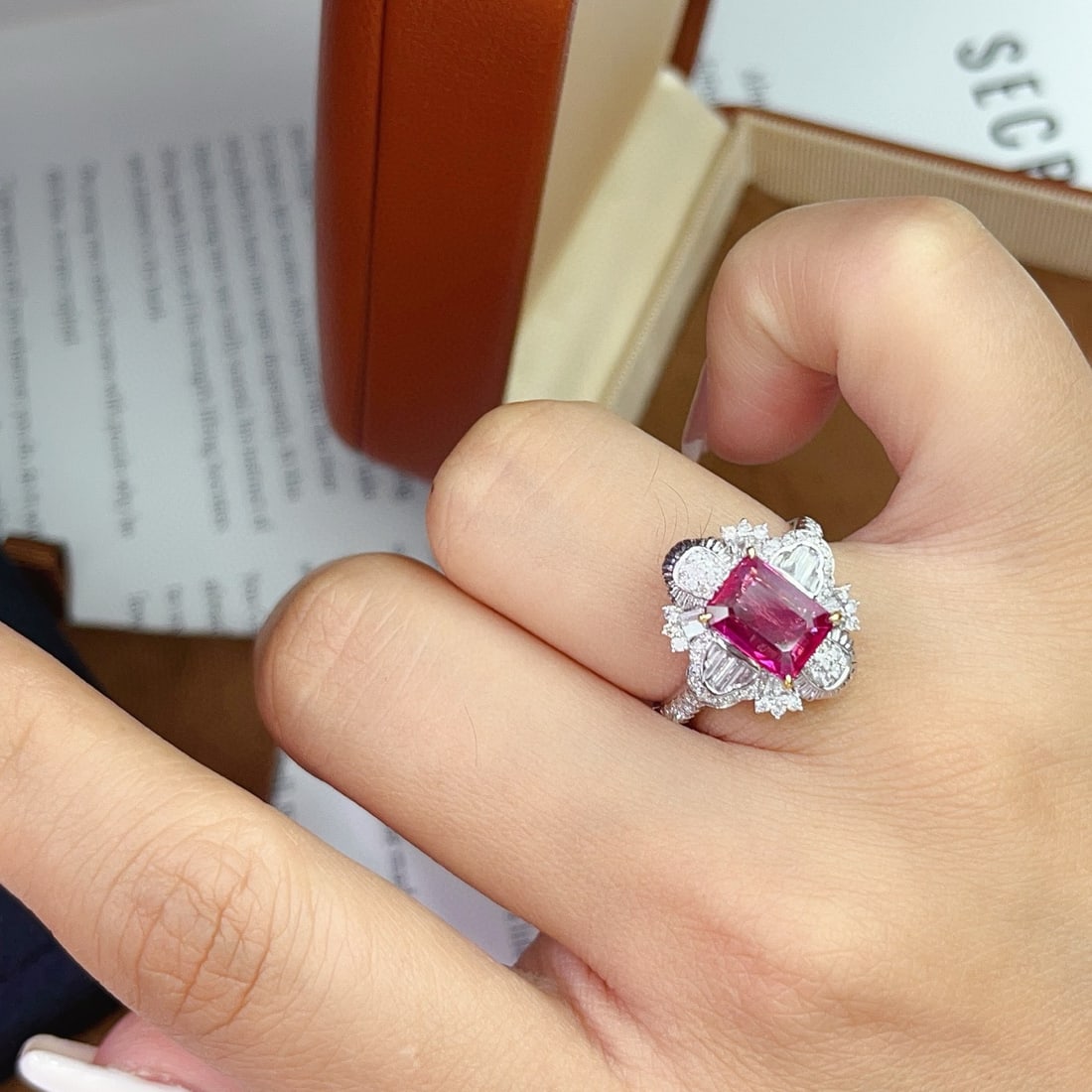 14k Gold 2.66 Ctw Natural Ruby & Diamond Ring - 4