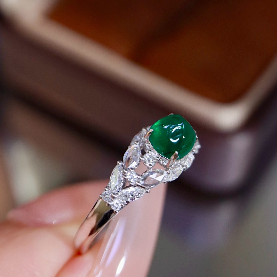 14k Gold 1.28 Ctw Vivid Green Natural Emerald & Diamond Ring - 7