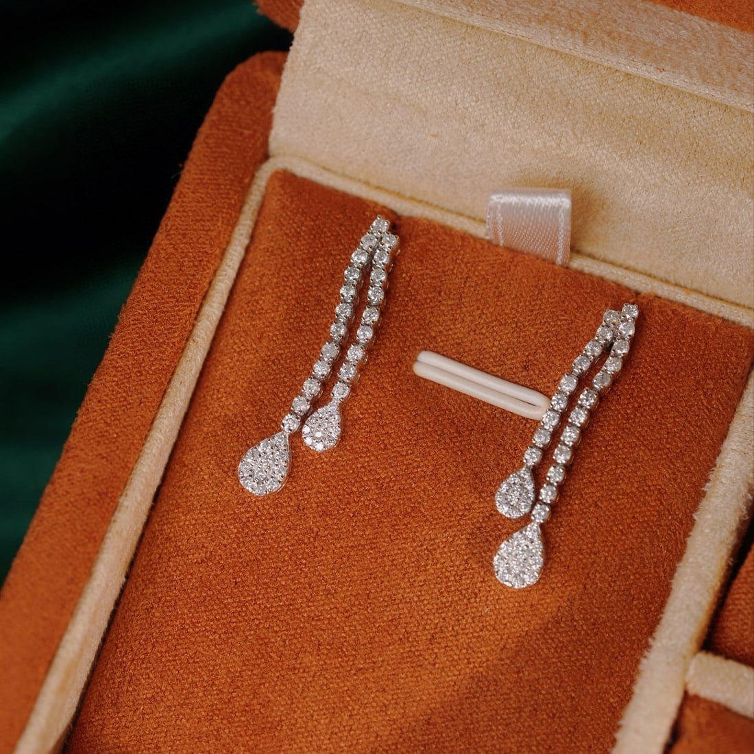 14k Gold 0.70 Ct Natural H Diamond Earrings - 4