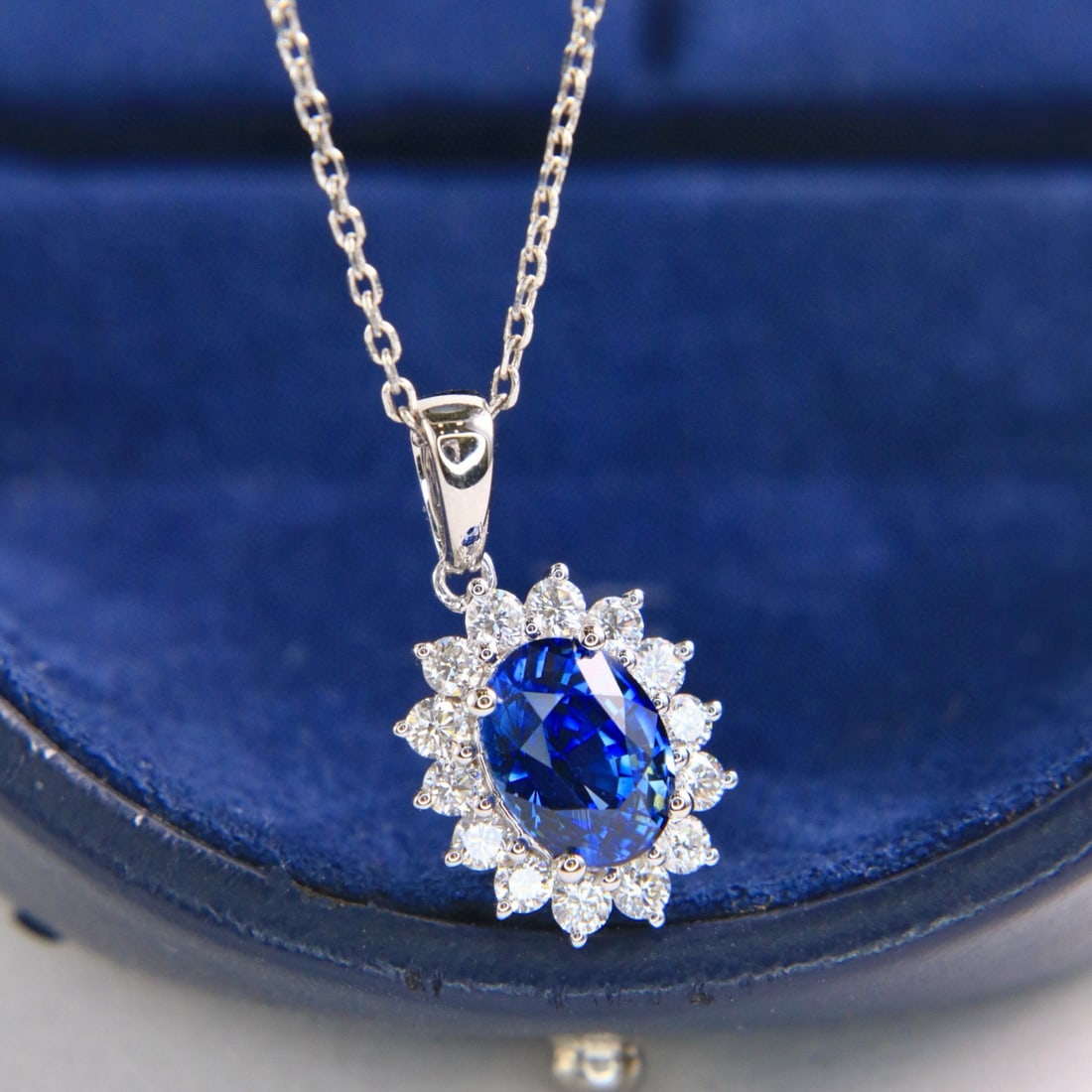 14k Gold 5.05 Ctw Natural Sapphire & Diamond Jewelry Set - 4