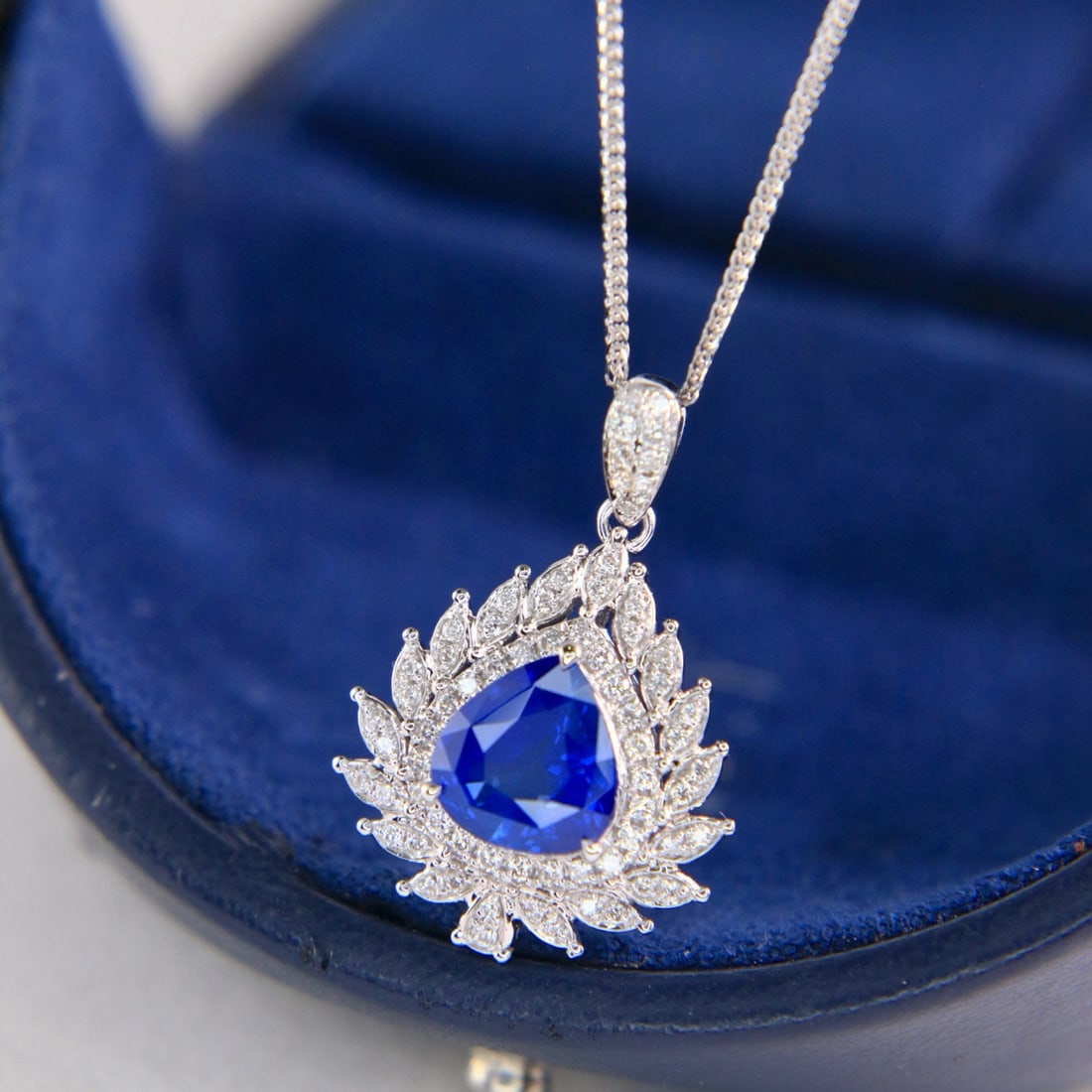 14k Gold 1.72 Ctw Natural Sapphire & Diamond Necklace - 3