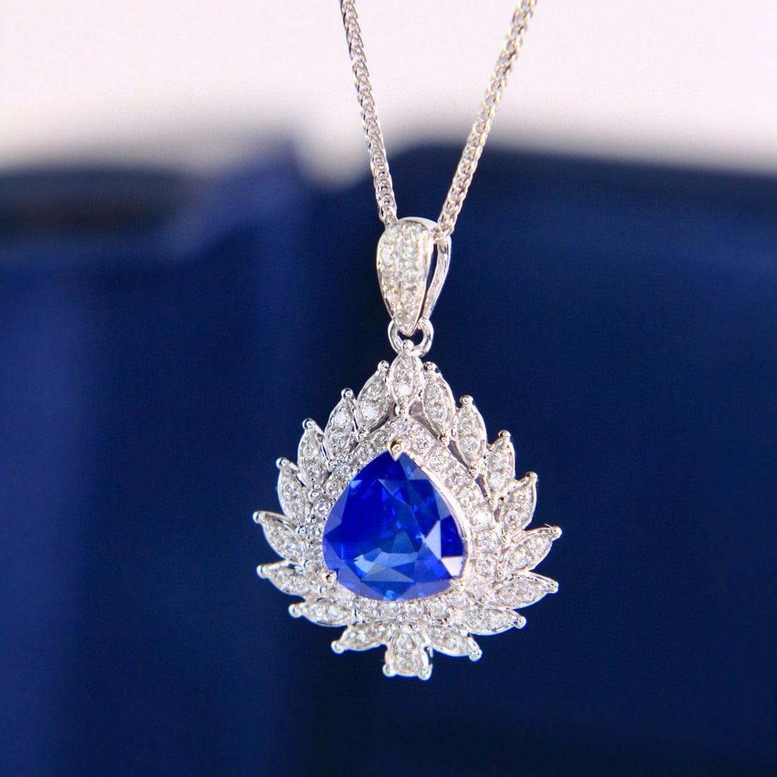 14k Gold 1.72 Ctw Natural Sapphire & Diamond Necklace - 4