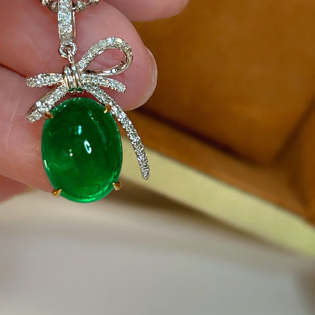 14k Gold 5.66 Ct Vivid Green Natural Emerald & Diamond Pendant( Without Chain ) - 4