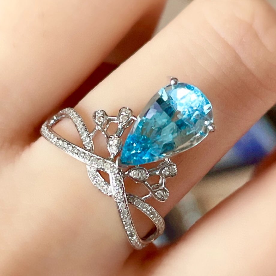 14k Gold 1.9 Ct Natural Aquamarine & Diamond Ring - 2