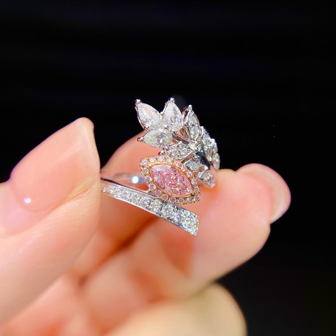 Gia Certified 14k Gold 0.83 Ctw Natural Pink Diamond & Diamond Ring - 2