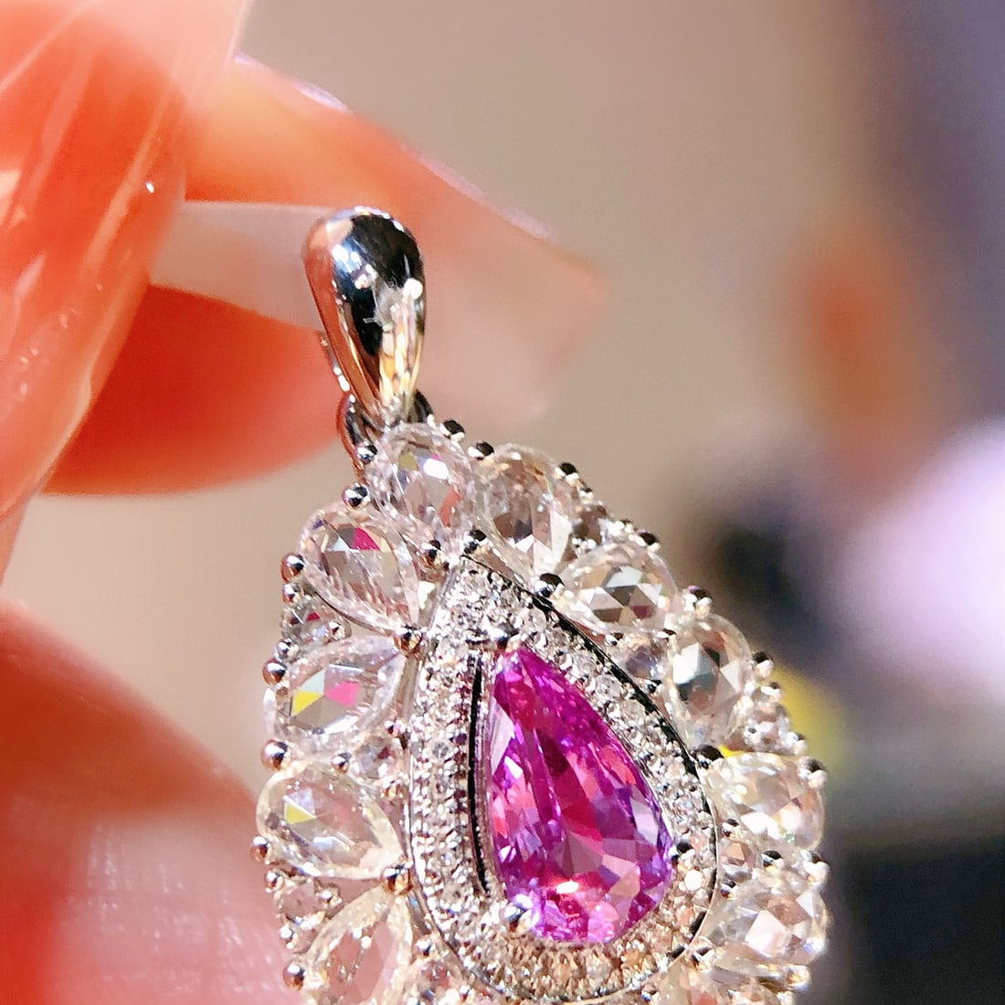 14k Gold 1 Ct Natural Sapphire & Sapphire & Diamond Pendant( Without Chain ): Ref:231056130 // gold content:14k gold // main gemstone:sapphire // shape:pear // carat weight:1ct // color:pink // treatment:natural // // adjacent gemstone 2 : sapphire // shape:multiply //