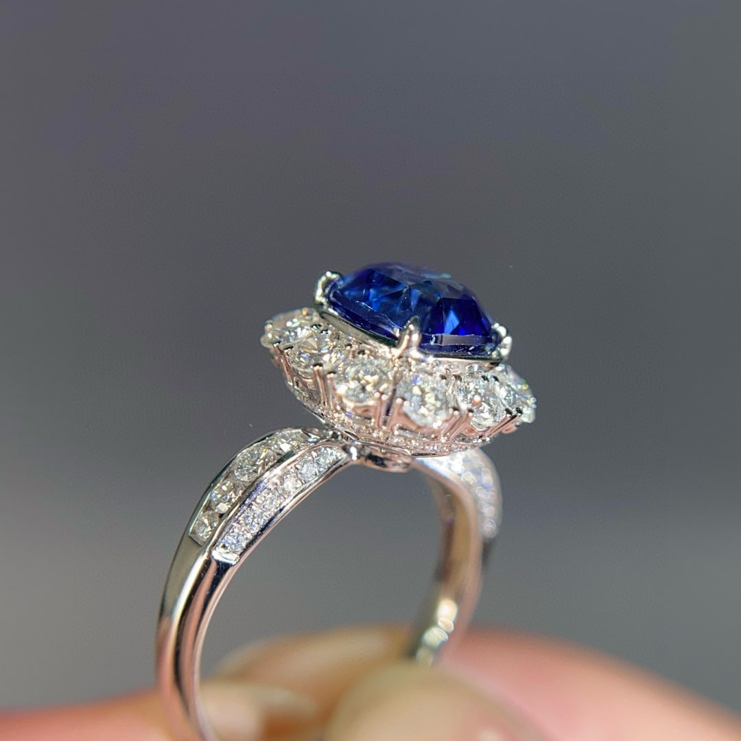 14k Gold 4.86 Ctw Natural Sapphire & Diamond Ring - 3