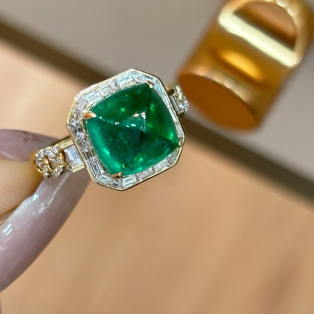 14k Gold 5.22 Ct Vivid Green Natural Emerald & Diamond Ring - 3