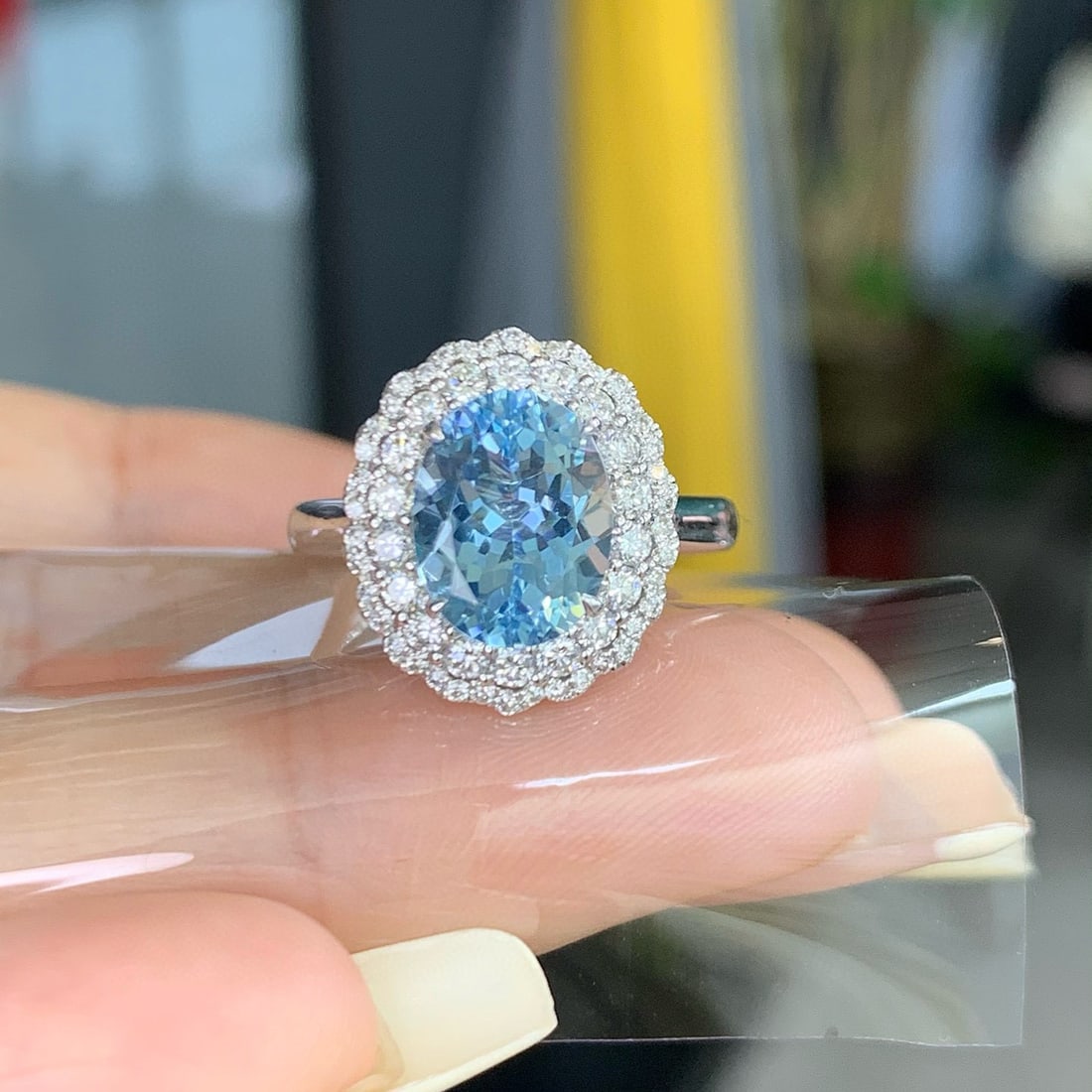 14k Gold 3.10 Ctw Natural Aquamarine & Diamond Ring/pendant( Without Chain ): Ref:231056144 // gold content:14k gold // ring size:7. 25us // // main gemstone:aquamarine // shape:oval // carat weight:2. 45ct // color:santa maria color // treatment:natural // // adjacent