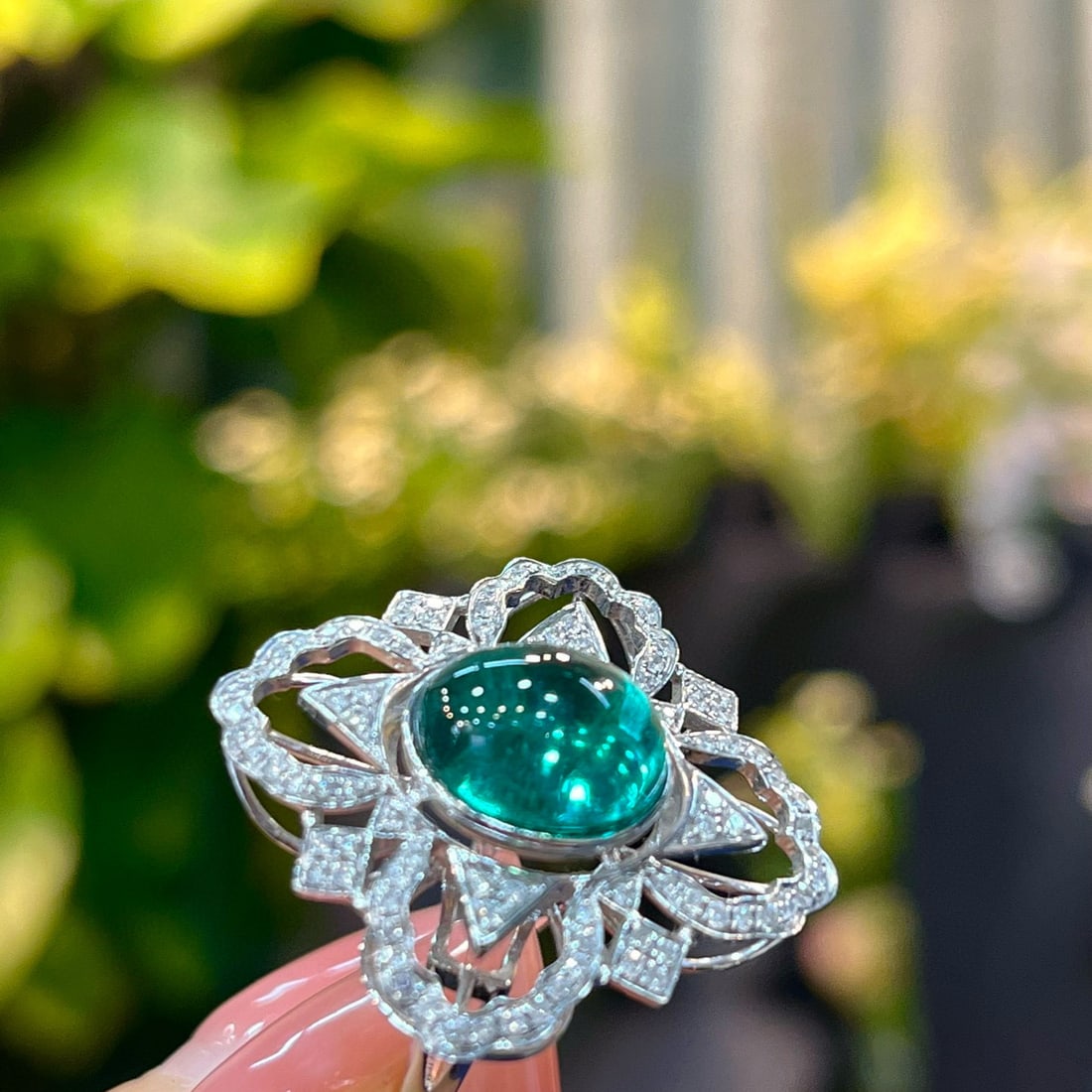 14k Gold 4.75 Ctw Natural Emerald & Diamond Ring - 3
