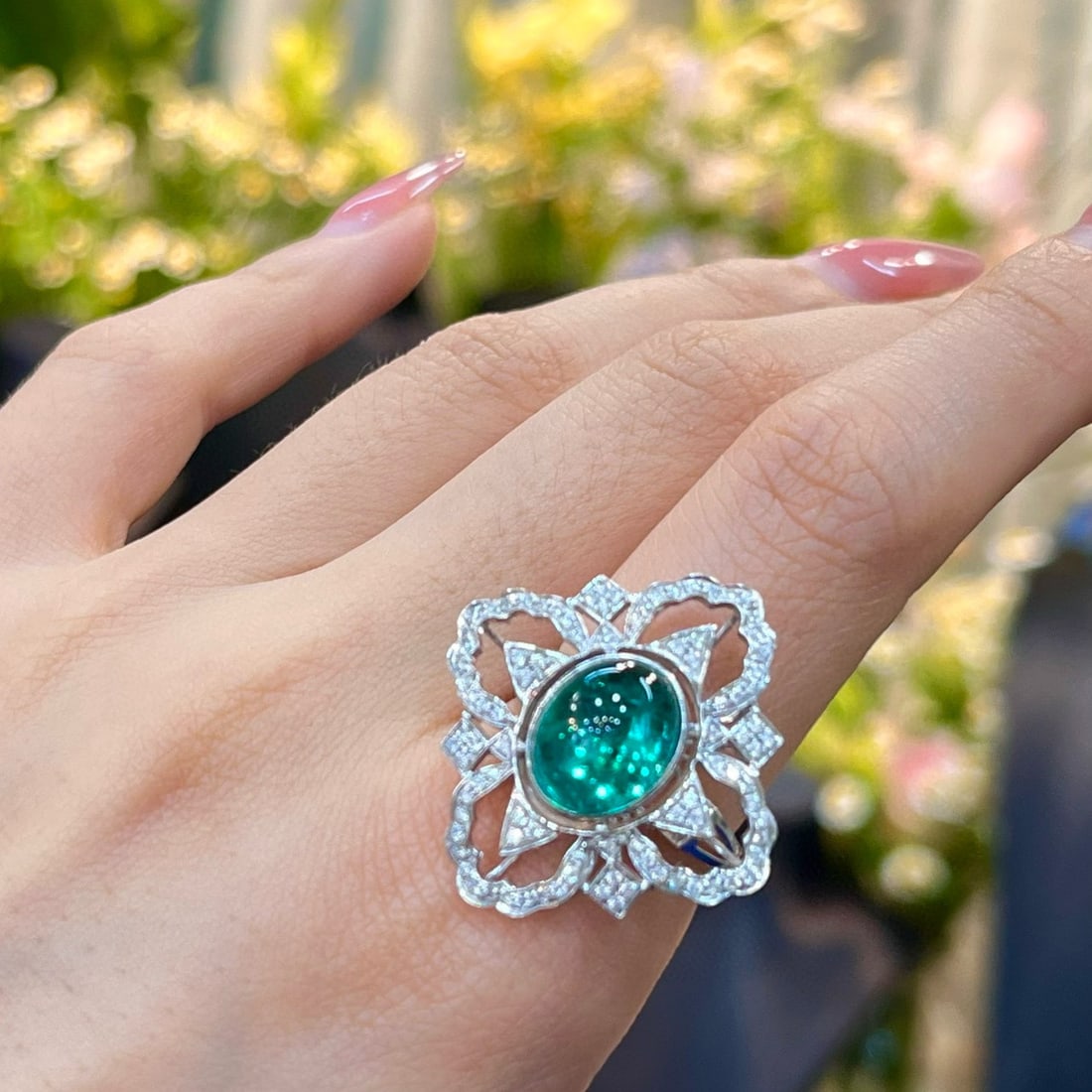 14k Gold 4.75 Ctw Natural Emerald & Diamond Ring - 4