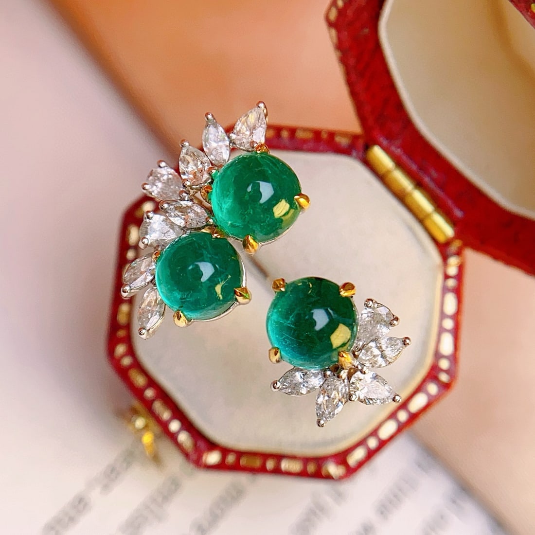 14k Gold 3.70 Ct Natural Emerald & Diamond Ring - 4