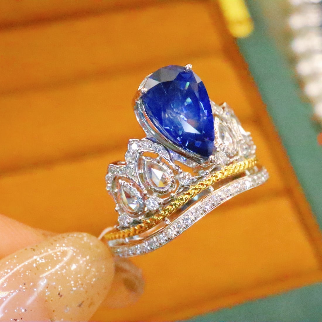 14k Gold 2.80 Ctw Natural Sapphire & Diamond Ring - 2