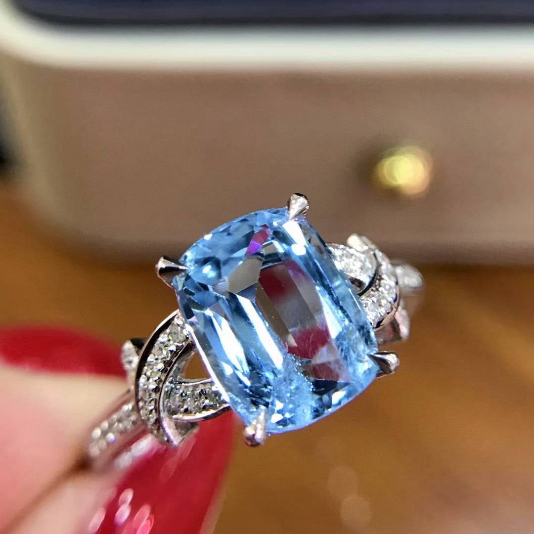 14k Gold 2.35 Ct Natural Aquamarine & Diamond Ring - 3