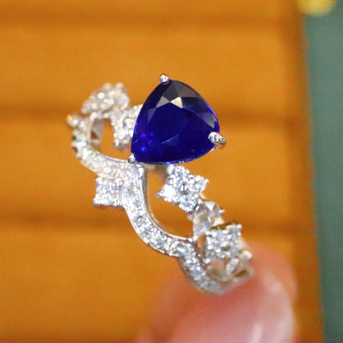 14k Gold 1.31 Ctw Natural Sapphire & Diamond Ring - 2