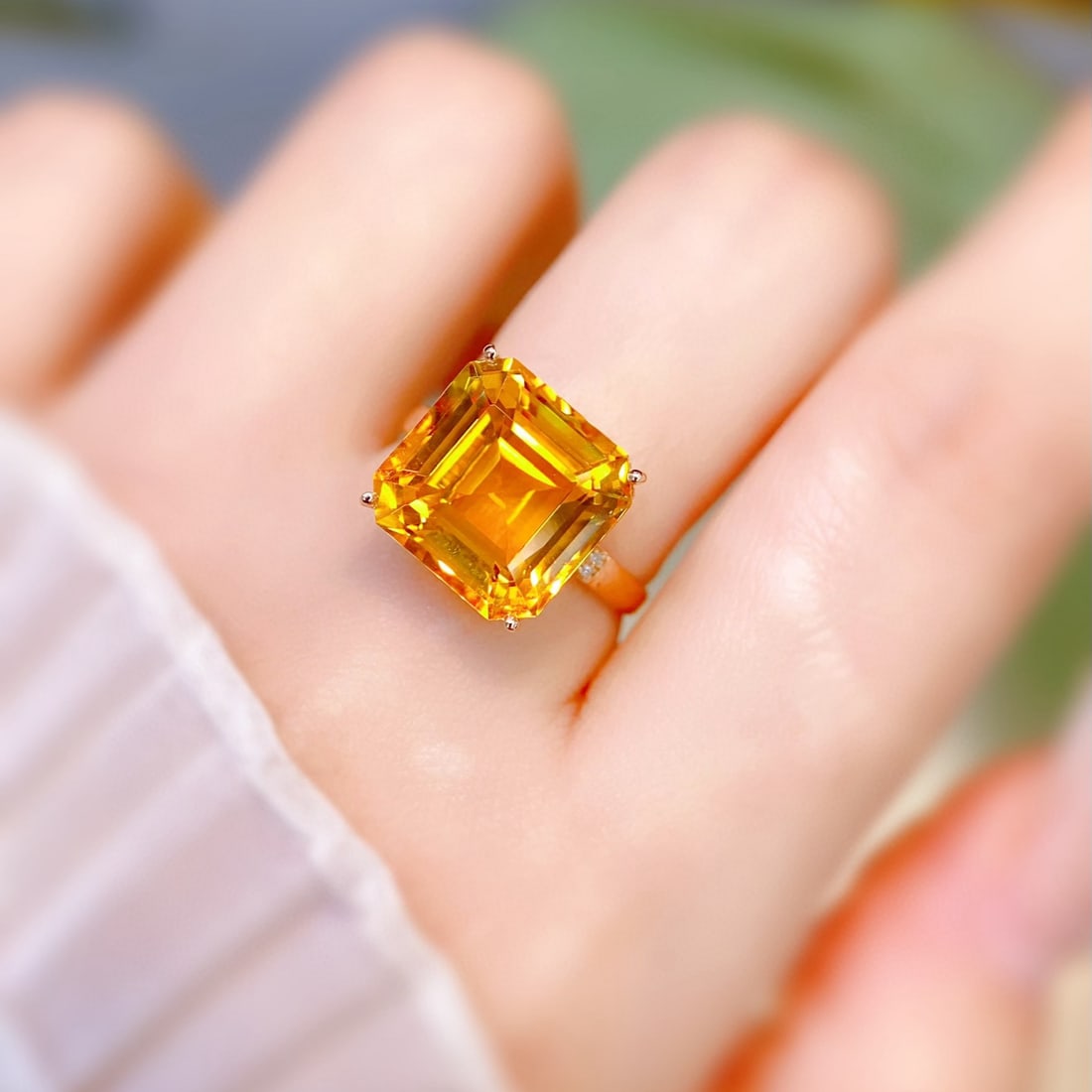 14k Gold 8.32 Ctw Natural Citrine & Diamond Ring - 4