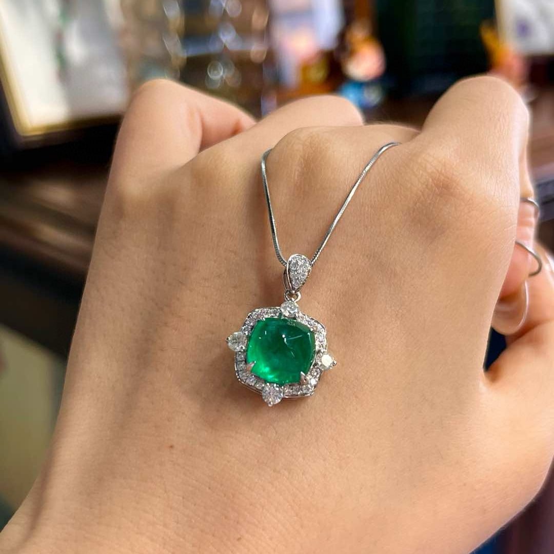 14k Gold 5.40 Ctw Natural Emerald & Diamond Pendant( Without Chain ) - 3