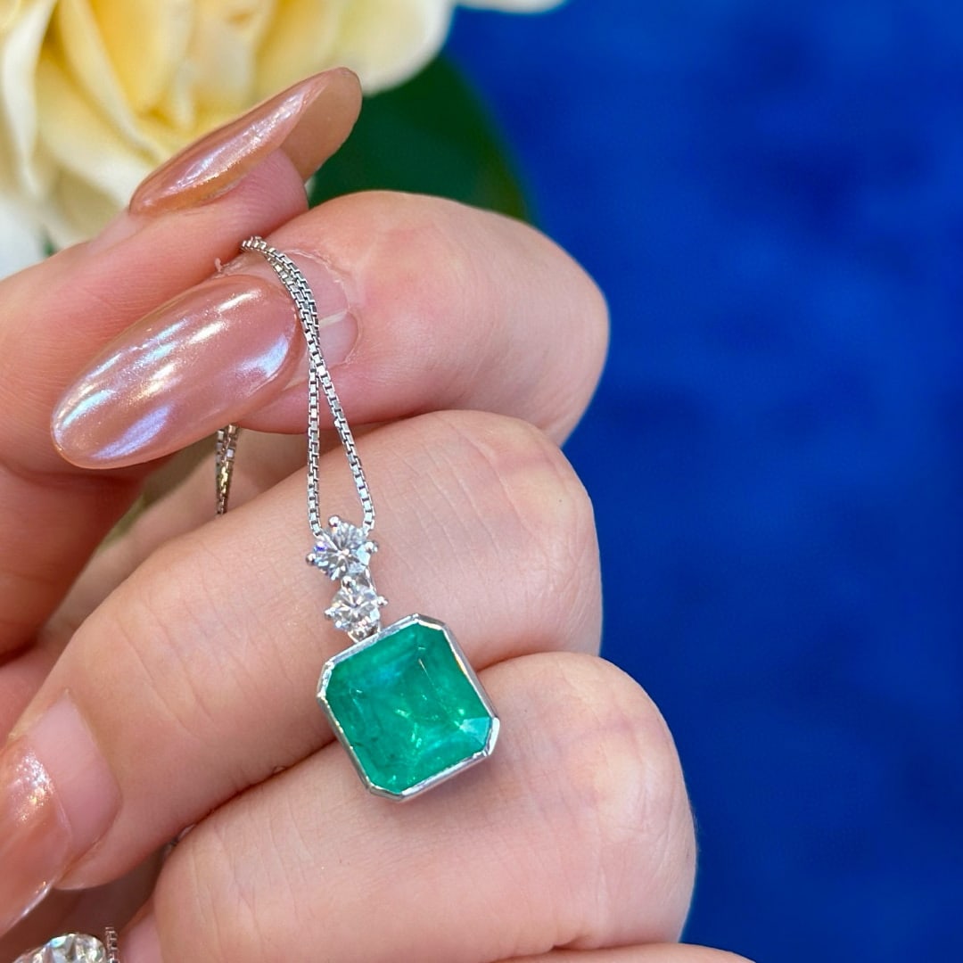 14k Gold 3.88 Ctw Natural Emerald & Diamond Pendant( Without Chain ) - 3
