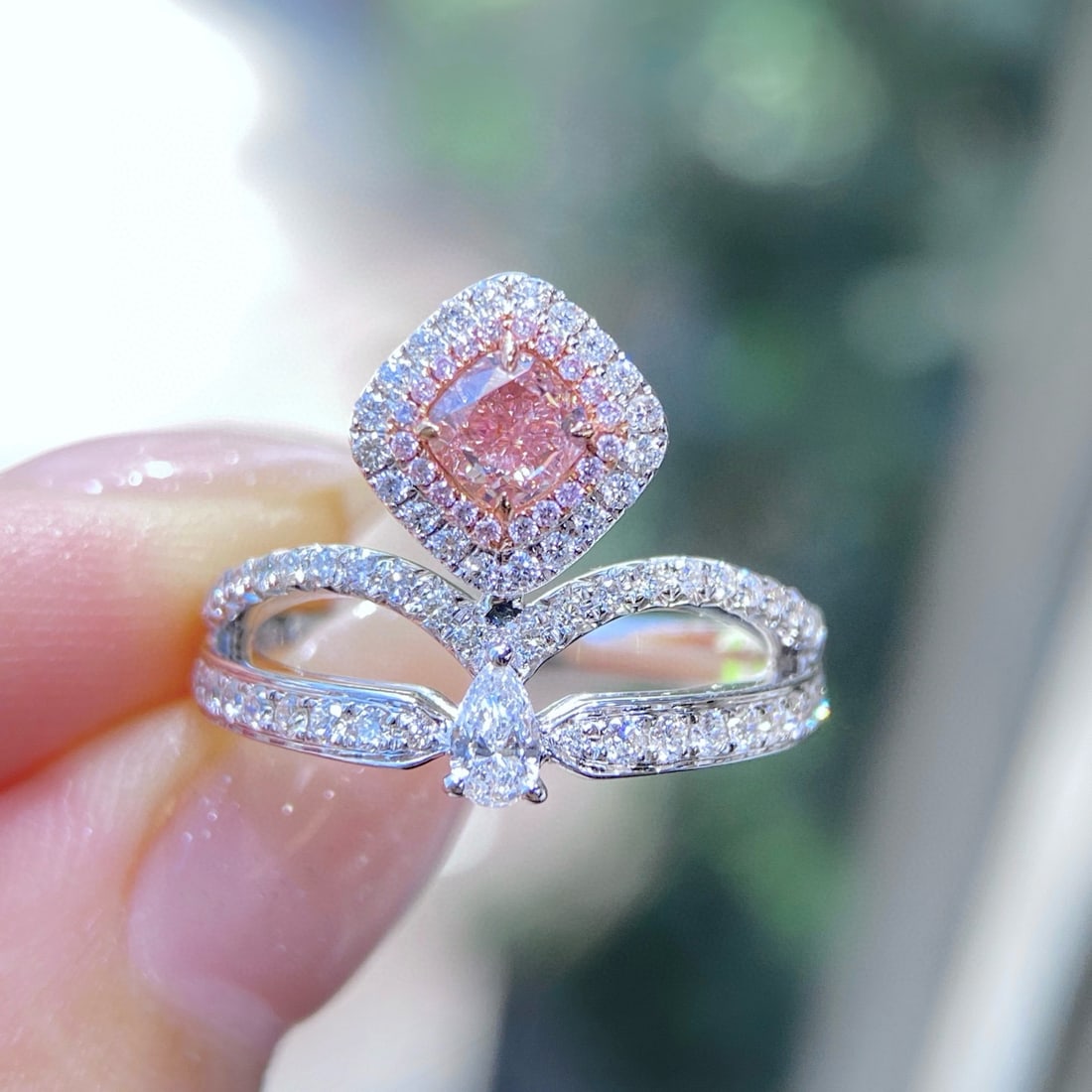 14k Gold 1.03 Ctw Natural Pink Diamond & Diamond Ring: Ref:231056202 // gold content:14k gold // ring size:7. 25us // // main gemstone:pink diamond // shape:cushion // carat weight:0. 5ct // color:pink // treatment:natural // // adjacent gemstone 2 :