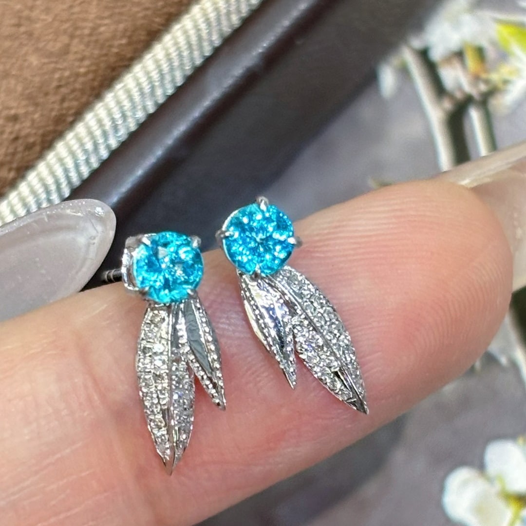 14k Gold 0.45 Ct Natural Paraiba Tourmaline & Diamond Earrings: Ref:231056207 // gold content:14k gold // main gemstone:paraiba tourmaline // shape:round // carat weight:0. 45ct // color:blue // treatment:natural // cut grade:g // // adjacent gemstone 2 : diamond 