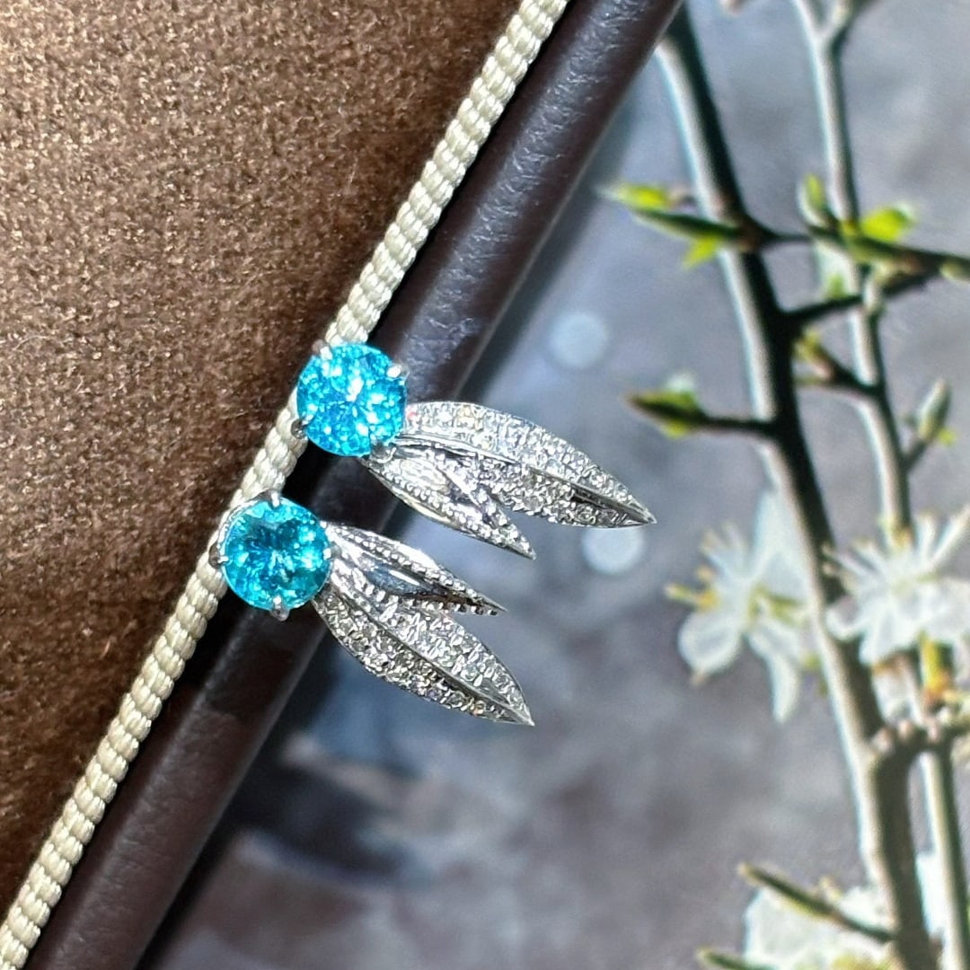 14k Gold 0.45 Ct Natural Paraiba Tourmaline & Diamond Earrings - 6