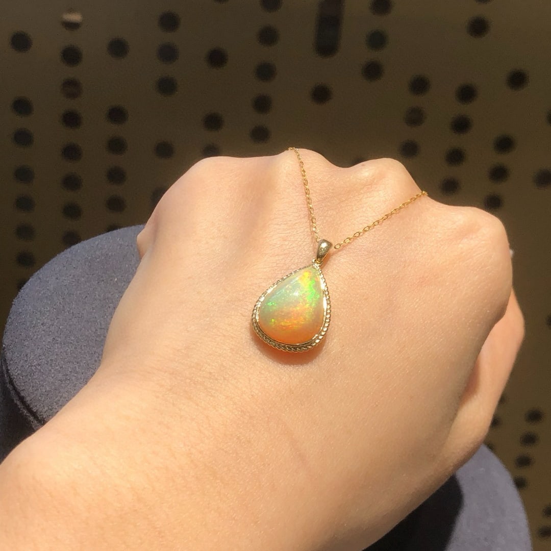 14k Gold 7.38 Ct Natural Opal Necklace - 6