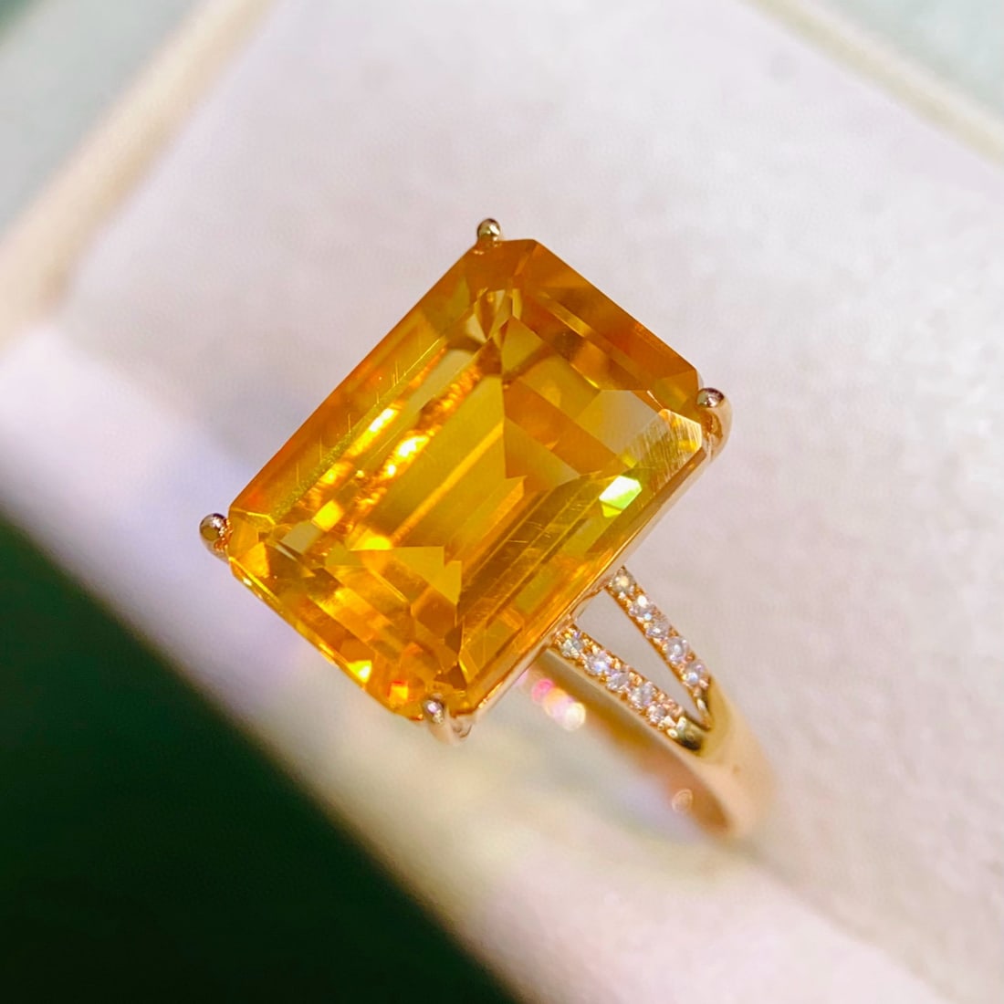 14k Gold 6.26 Ctw Natural Citrine & Diamond Ring - 4