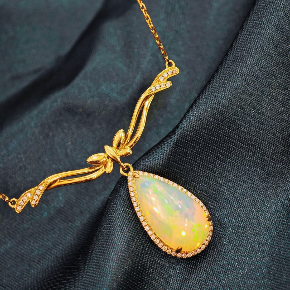 14k Gold 2.94 Ctw Natural Opal & Diamond Necklace - 3