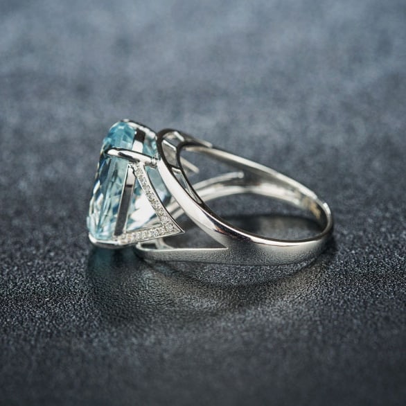 14k Gold 6.95 Ct Natural Aquamarine & Diamond Ring - 4
