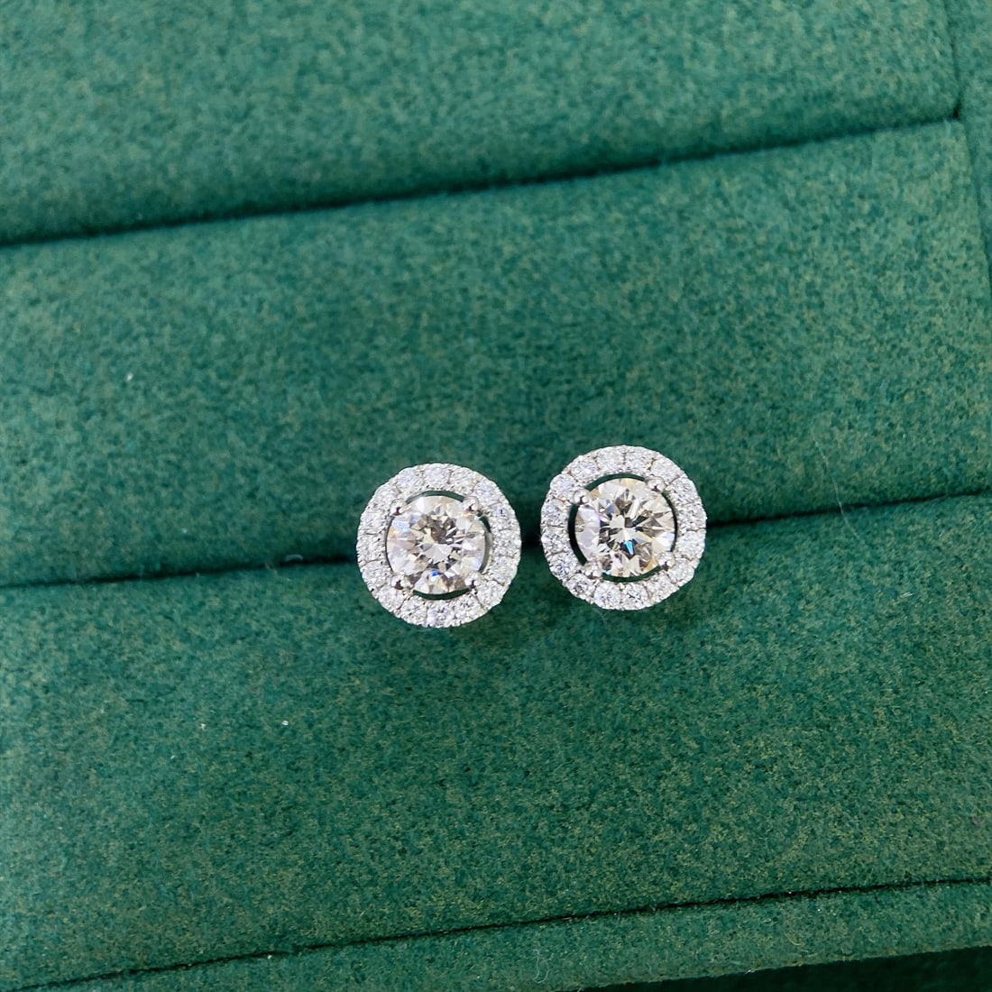 14k Gold 1.36 Ctw Natural H Diamond Earrings - 3
