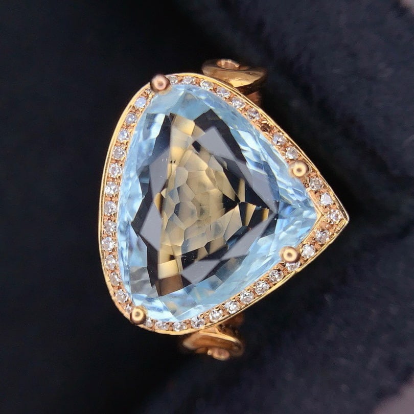14k Gold 4.0 Ct Natural Aquamarine & Diamond Ring - 4