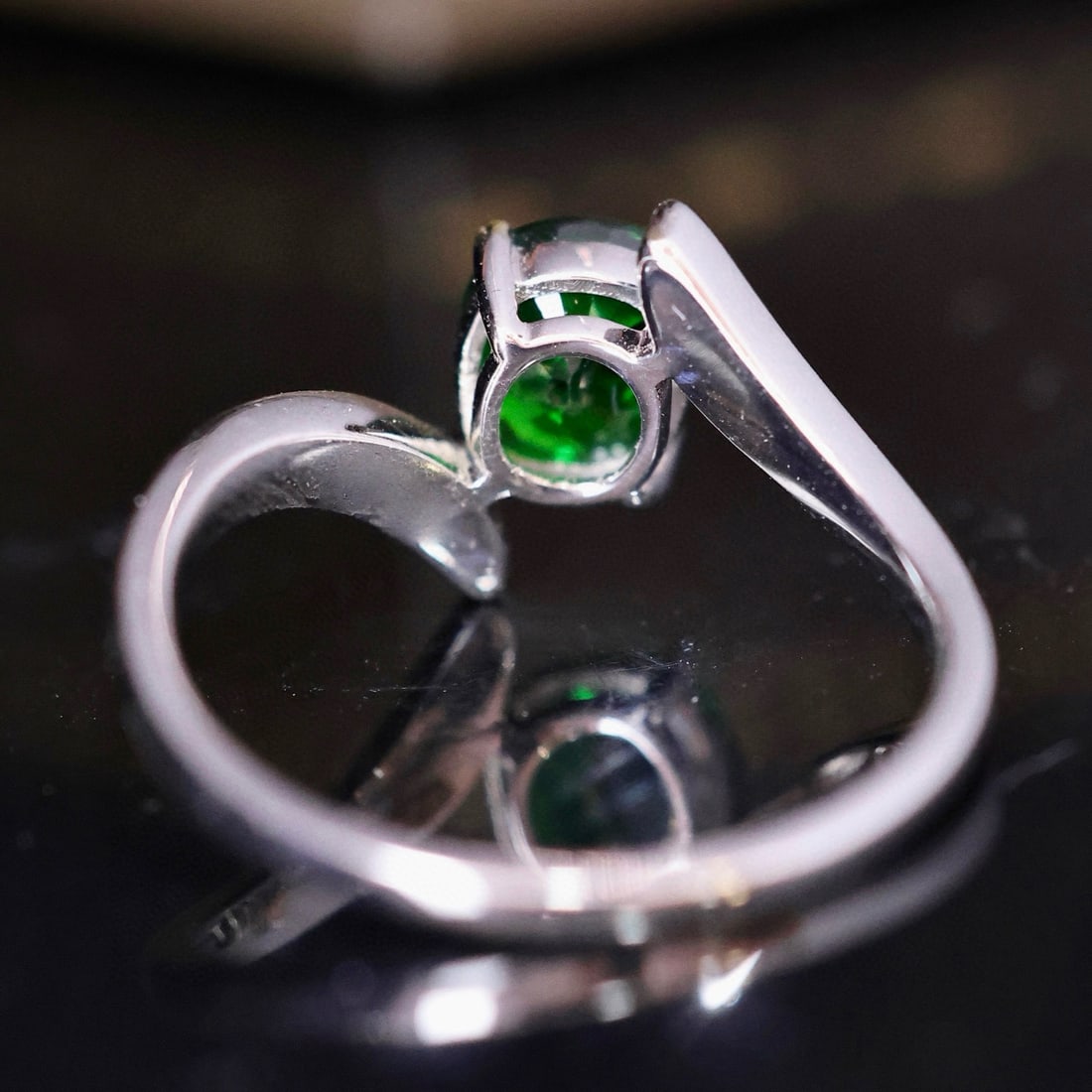 14k Gold 1.34 Ctw Vivid Green Natural Tsavorite & Diamond Ring - 6