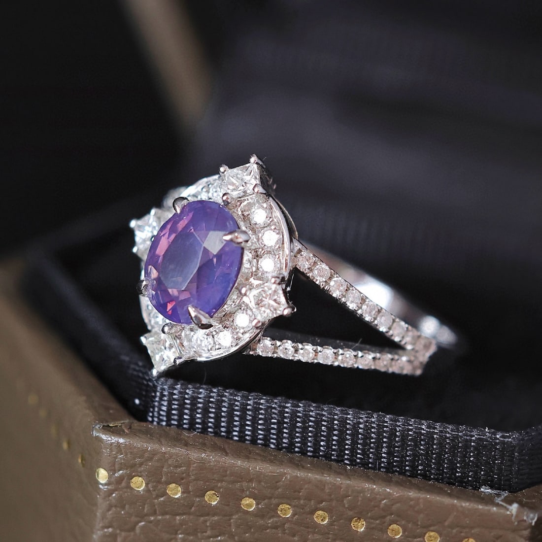 14k Gold 2.06 Ctw Natural Sapphire & Diamond Ring - 3