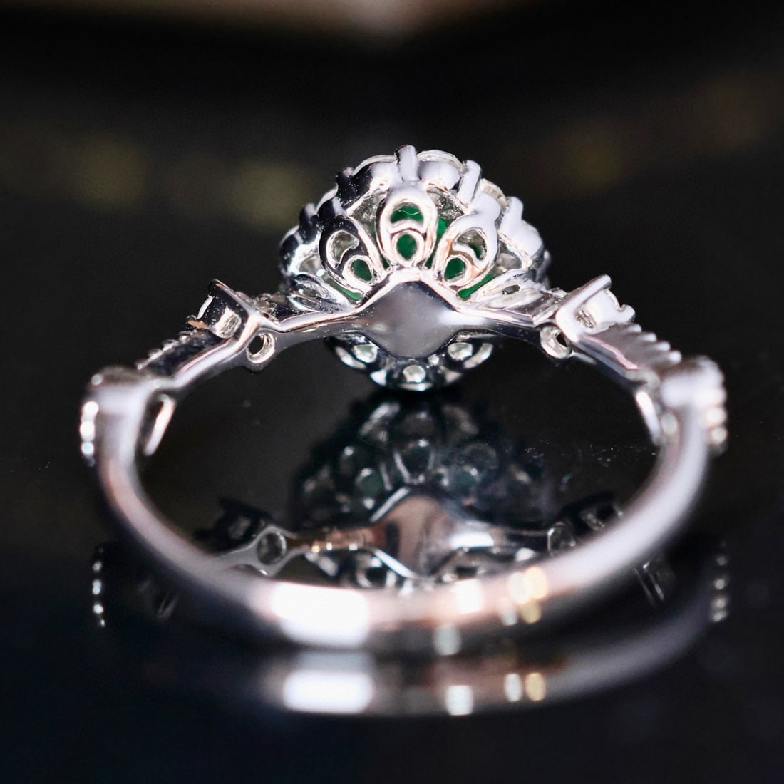 14k Gold 1.00 Ctw Vivid Green Natural Emerald & Diamond Ring - 6
