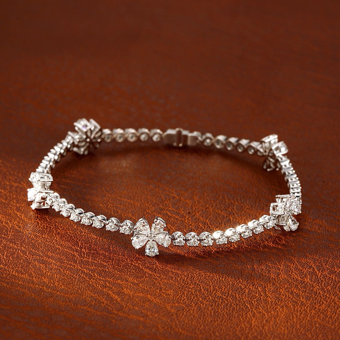 14k Gold 2.87 Ctw Natural H Diamond Bracelet - 2