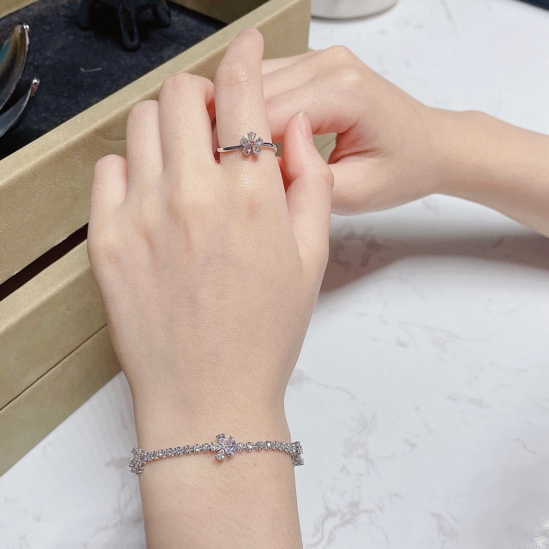 14k Gold 2.87 Ctw Natural H Diamond Bracelet - 3
