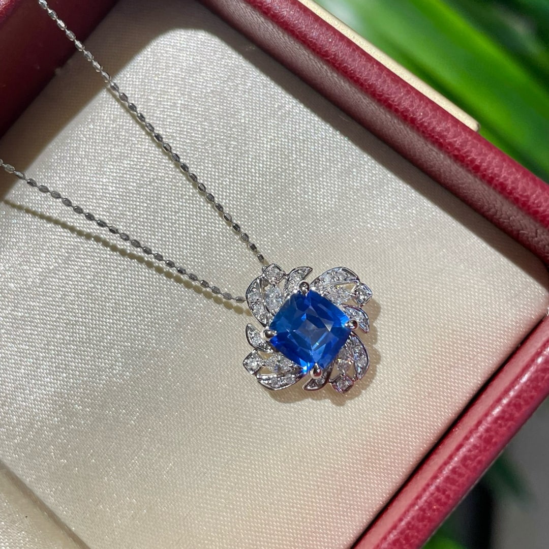 14k Gold 1.75 Ct Natural Sapphire & Diamond Pendant( Without Chain ) - 3