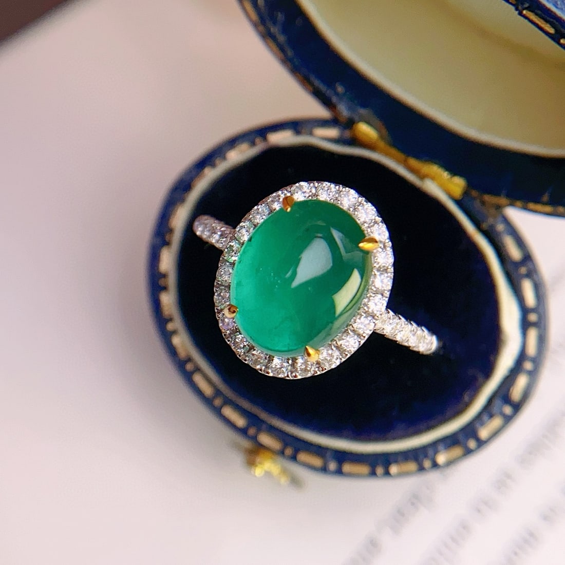 14k Gold 3.80 Ct Natural Emerald & Diamond Ring - 2