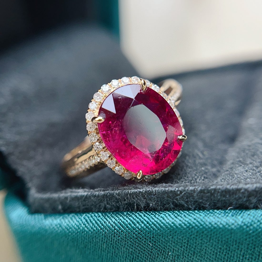 14k Gold 2.65 Ct Natural Tourmaline & Diamond Ring - 4