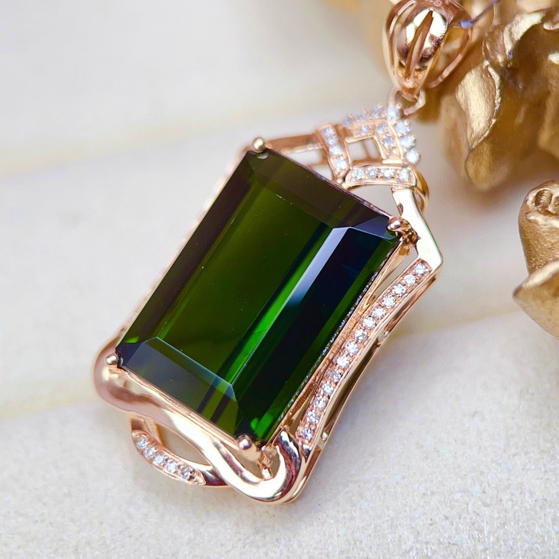 14k Gold 14.31 Ctw Natural Tourmaline & Diamond Pendant( Without Chain ) - 4