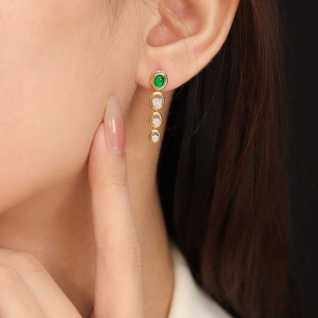 14k Gold 0.61 Ctw Vivid Green Natural Emerald & Diamond Earrings - 2
