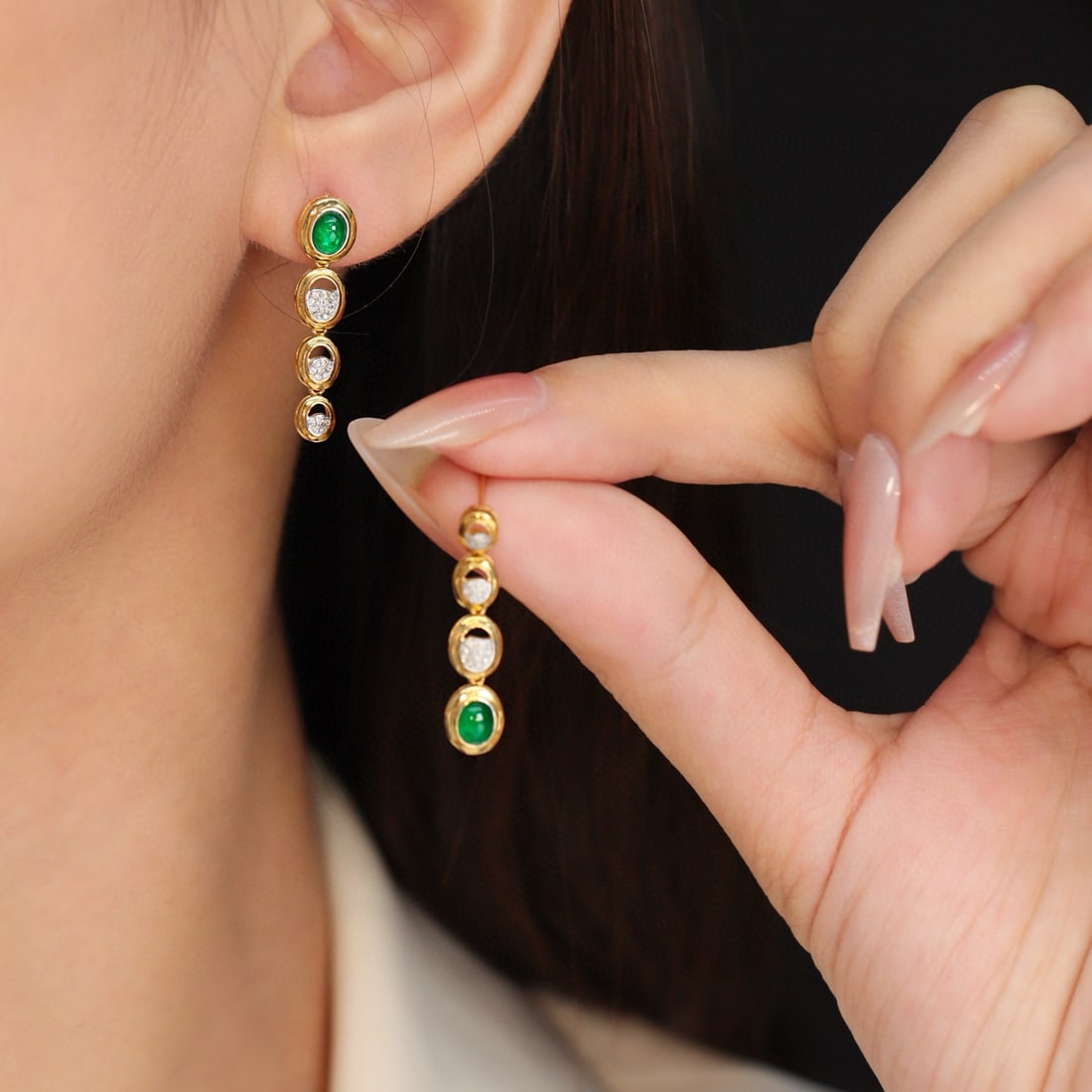 14k Gold 0.61 Ctw Vivid Green Natural Emerald & Diamond Earrings - 4
