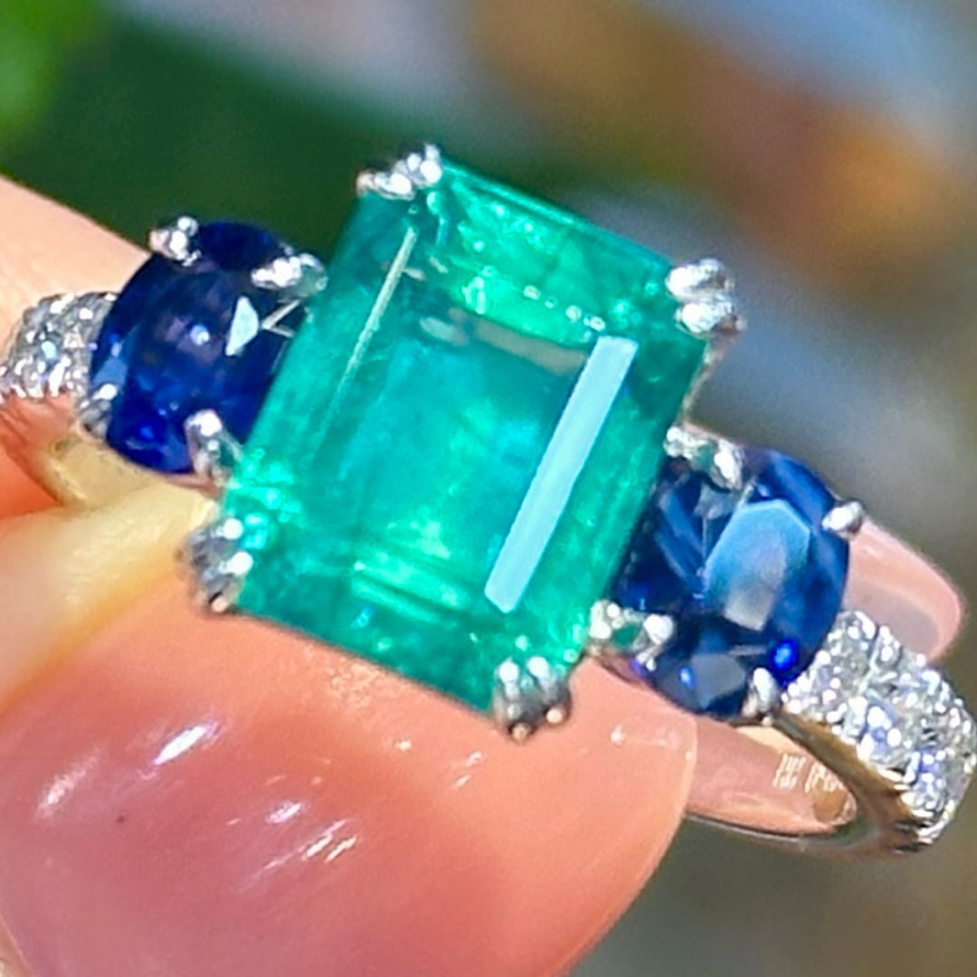 14k Gold 3.97 Ctw Natural Emerald & Sapphire Ring - 2