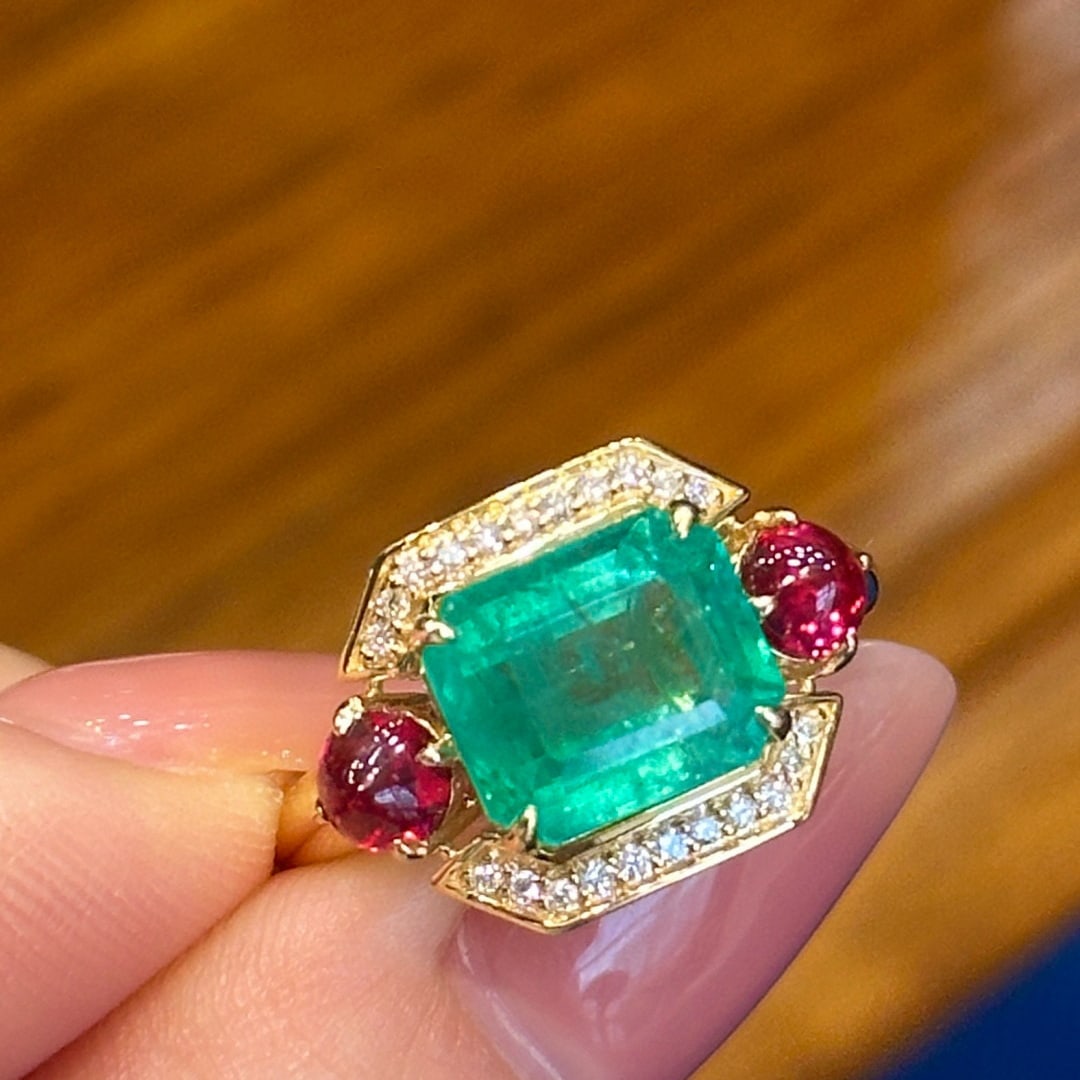14k Gold 4.46 Ctw Natural Emerald & Spinel Ring - 6