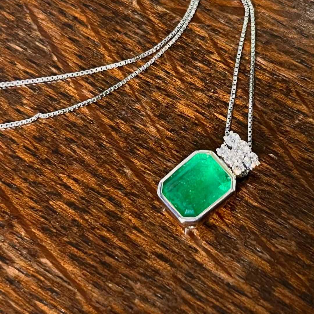 14k Gold 3.08 Ctw Natural Emerald & Diamond Pendant( Without Chain ) - 6