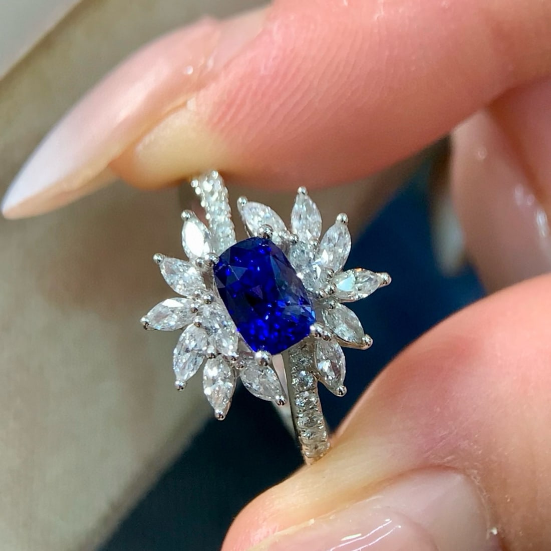 14k Gold 1.80 Ctw Natural Sapphire & Diamond Ring - 2